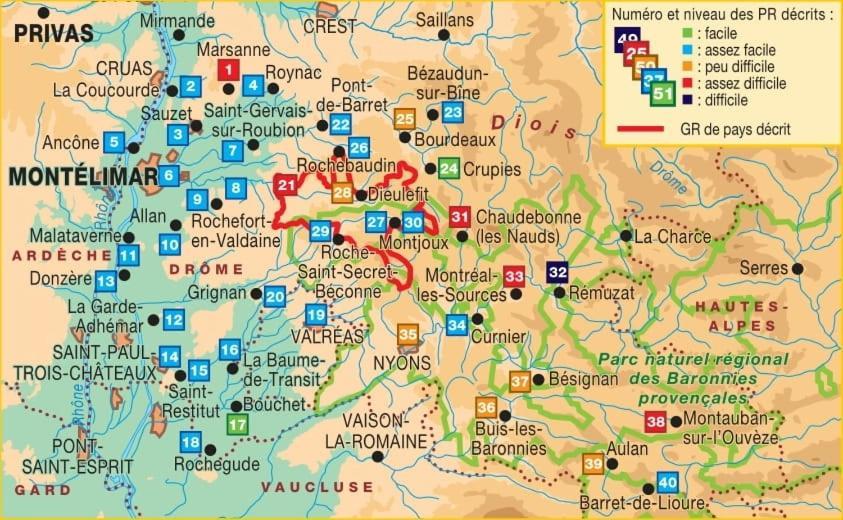 Châteauneuf-du-Rhône Maisonnette Independante Au Calme Dans Un Grand Jardin المظهر الخارجي الصورة